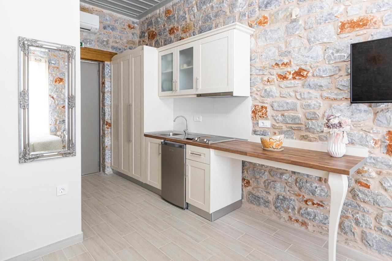 Elaianthos 2 Aparthotel Gytheio Exteriör bild